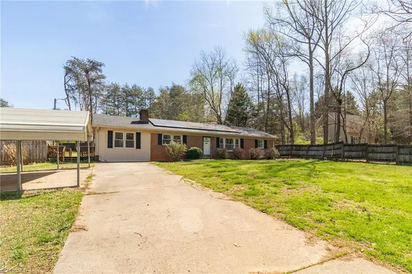 $285,000 | 8225 Easley Road, Walnut Cove, NC 27052
