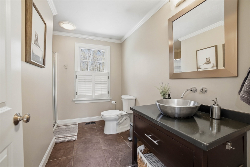 8 Alstead Path Millbury, MA 01527 - Photo 13 of 40