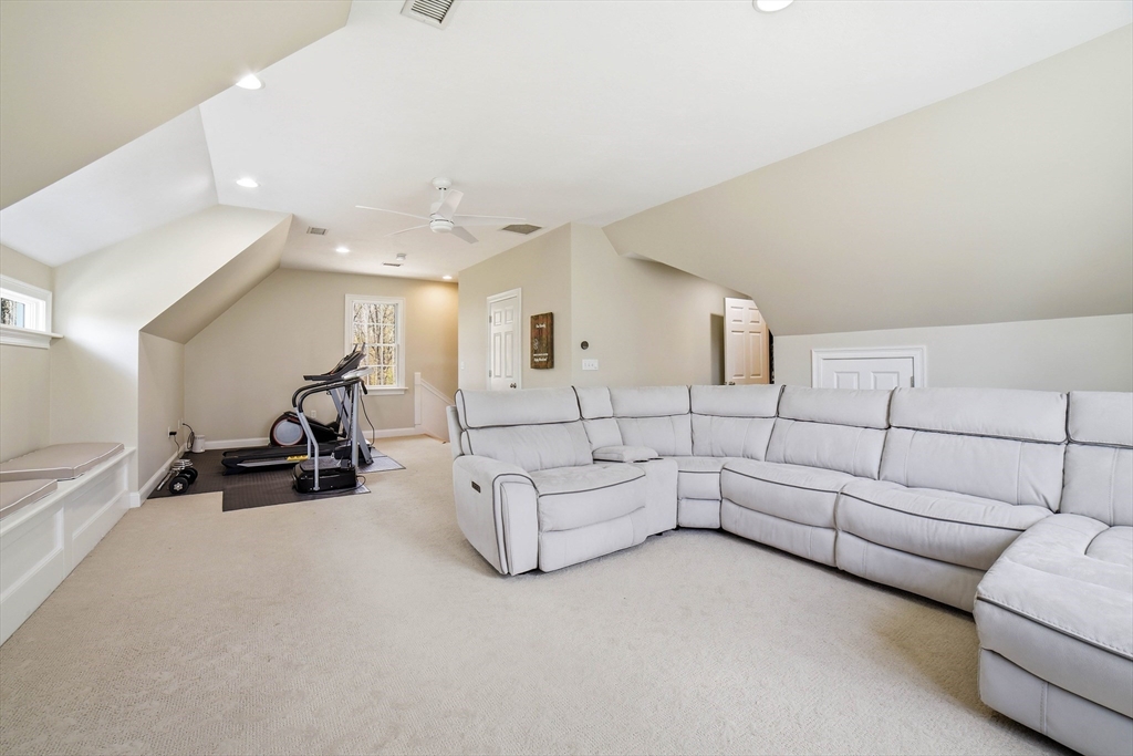 8 Alstead Path Millbury, MA 01527 - Photo 28 of 40