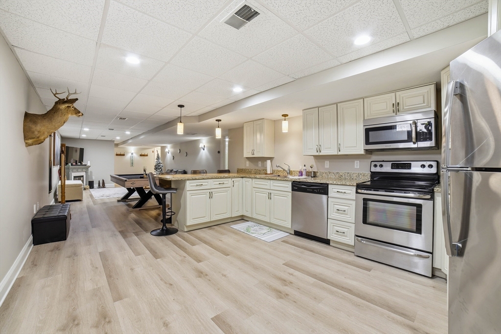 8 Alstead Path Millbury, MA 01527 - Photo 34 of 40