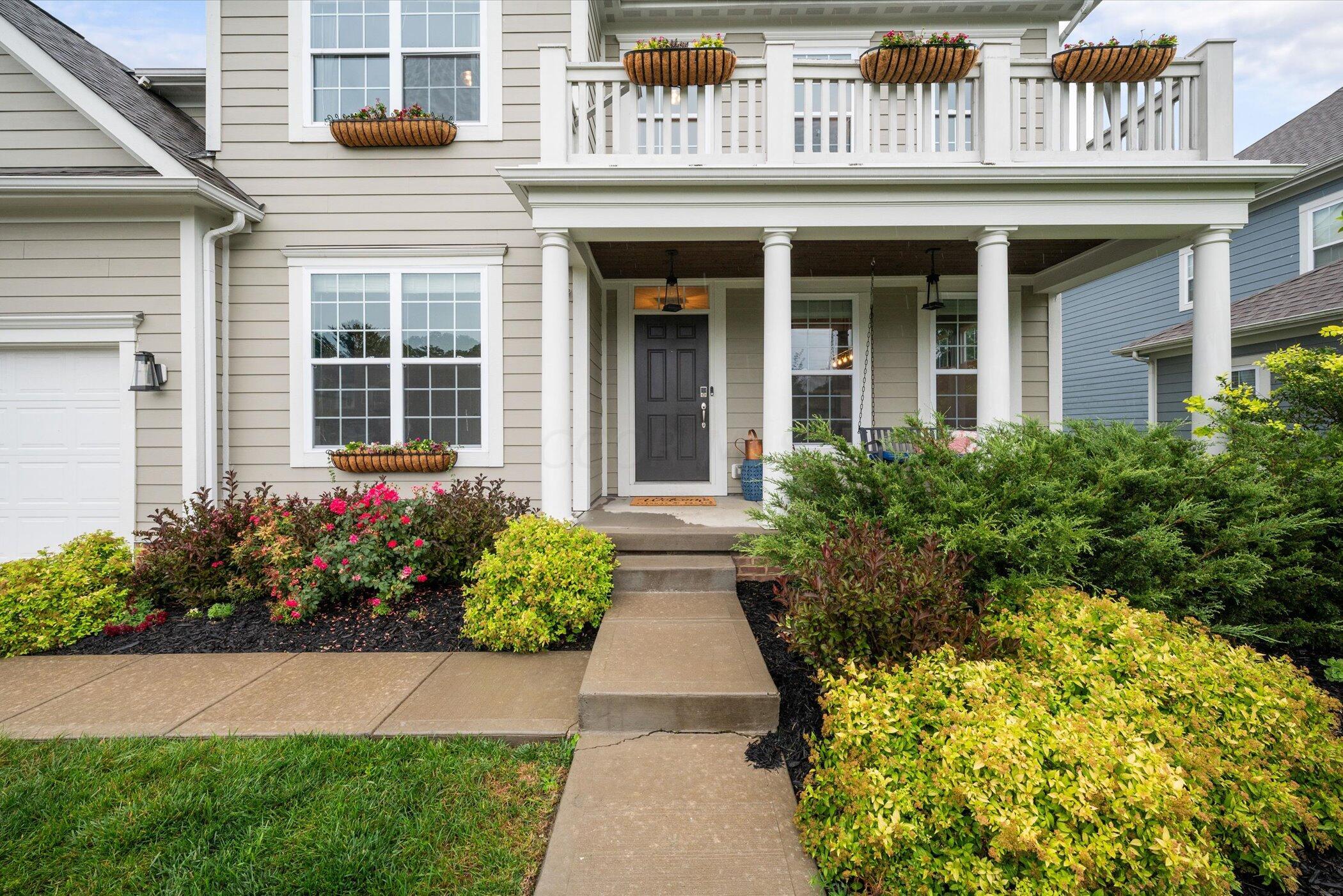 706 Bigham Ridge Boulevard Westerville, OH 43081 - Photo 6 of 62 Great front porch!