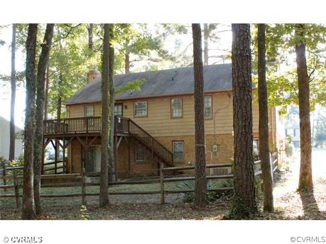 216 Chasnell Road Chesterfield, VA 23236 - Photo 20 of 23 a view of a balcony