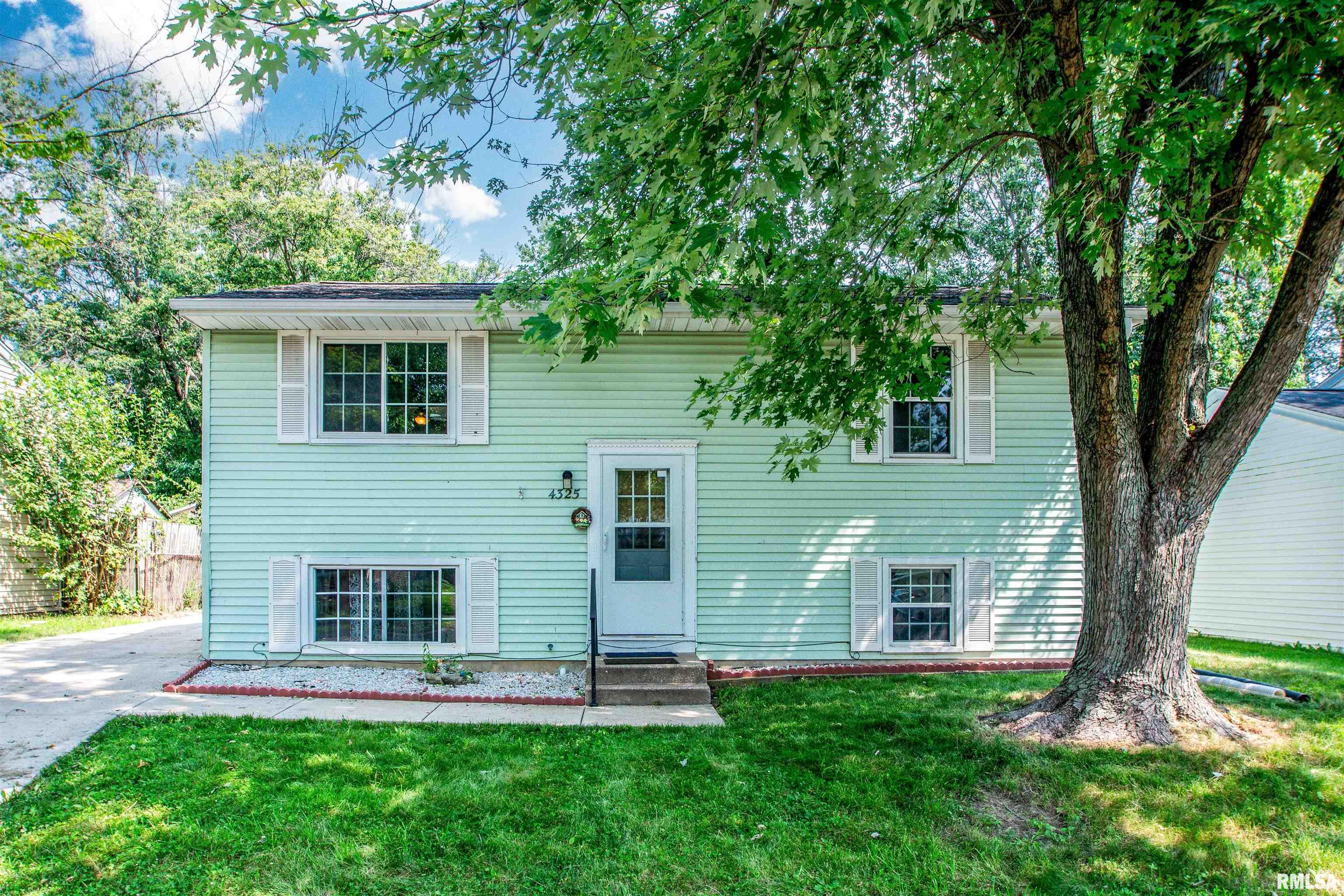 4325 West Castleton Road Peoria, IL 61615 - Photo 1 of 29 Gallery Image 1