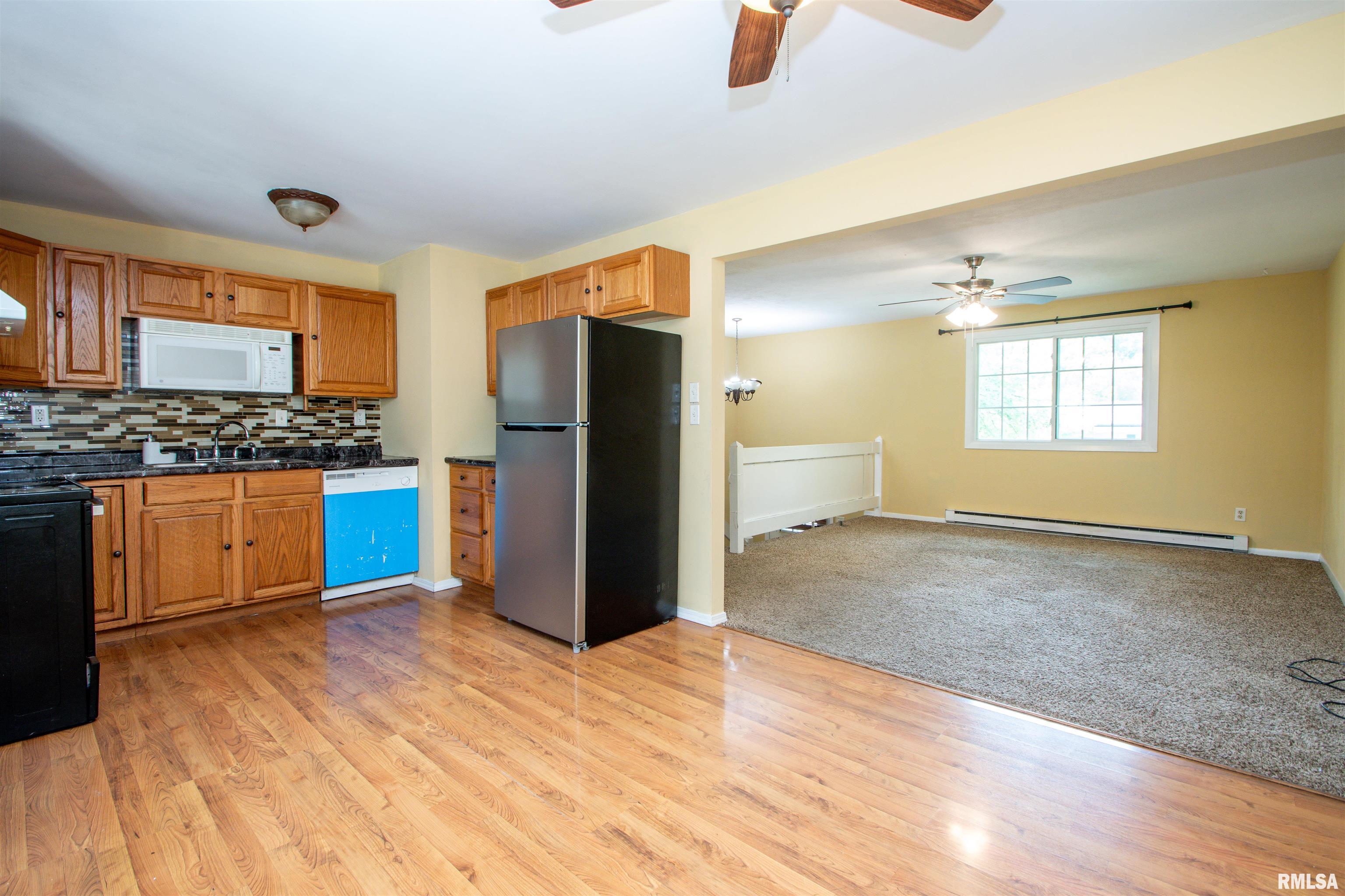 4325 West Castleton Road Peoria, IL 61615 - Photo 5 of 29 Gallery Image 5