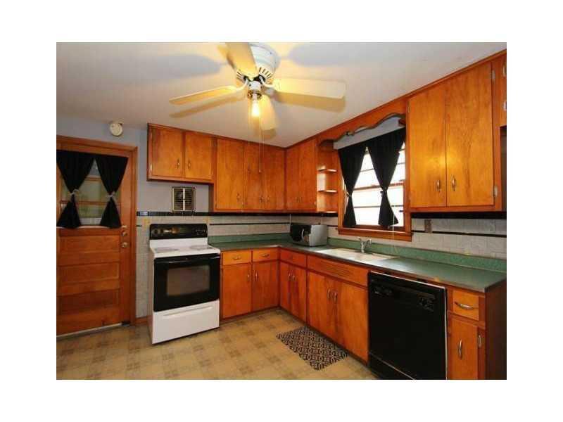 1105 Sundown Road Springfield, OH 45503 - Photo 4 of 18