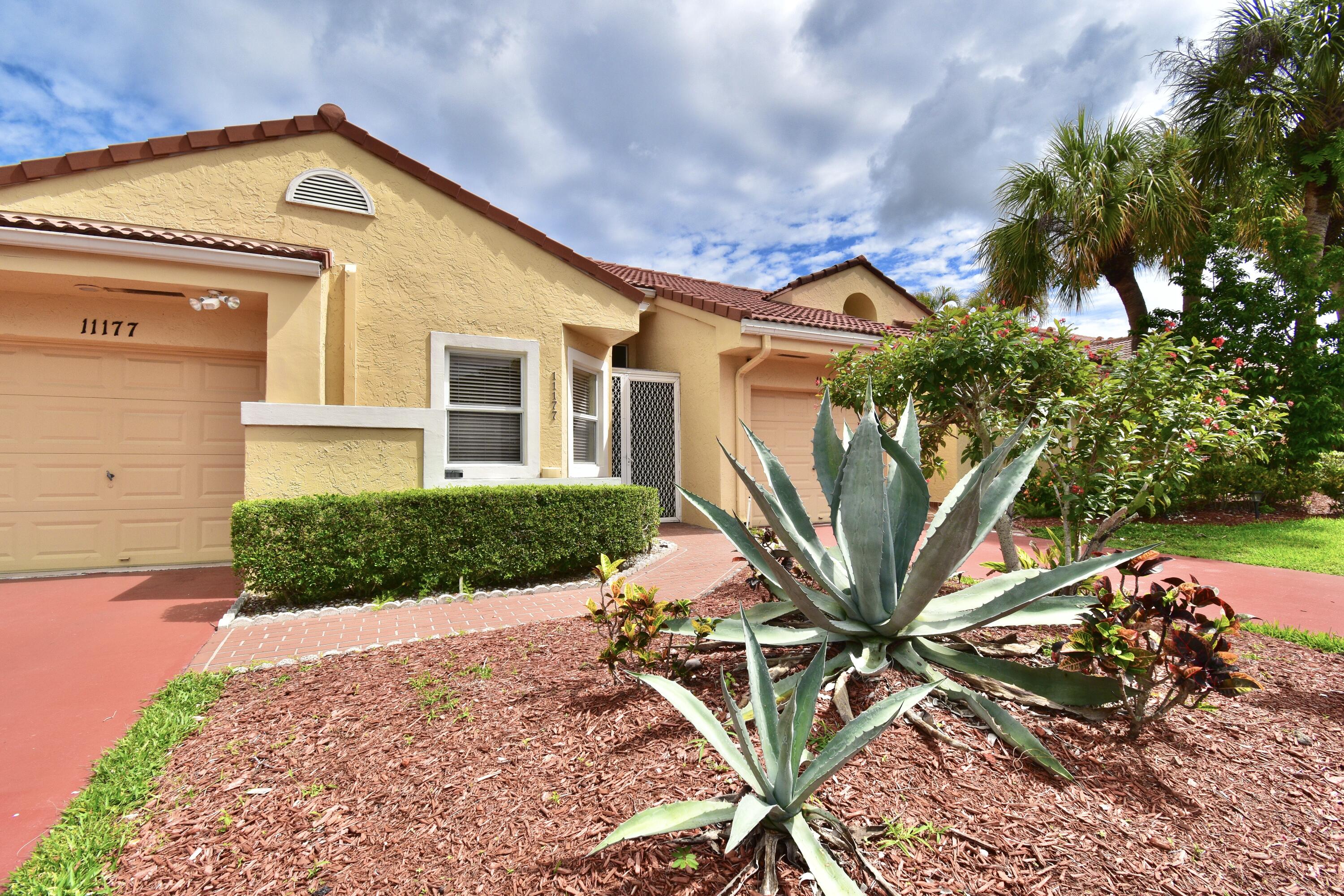 11177 Rios Road Boca Raton, FL 33498 - Photo 4 of 33 IMG_0710