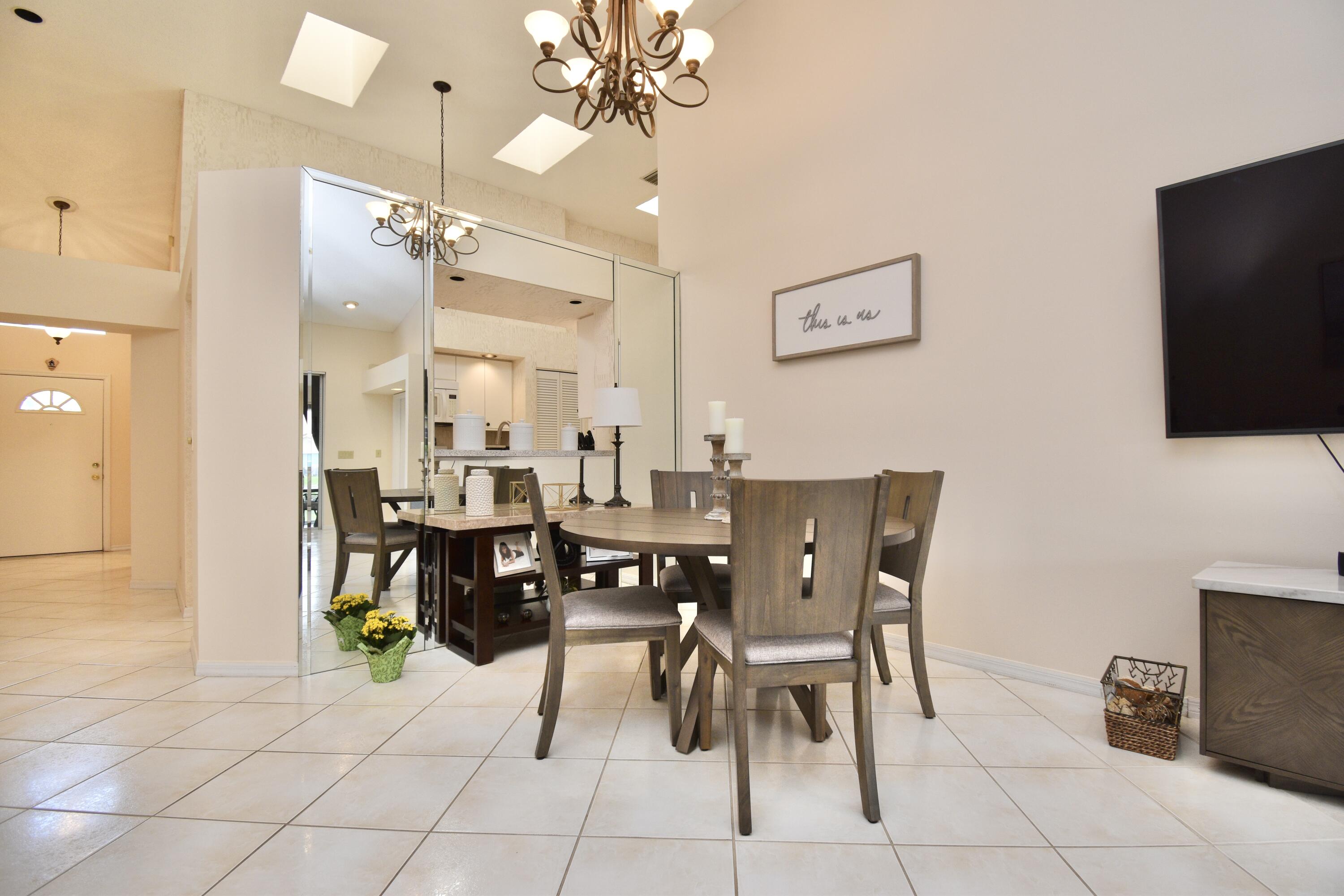 11177 Rios Road Boca Raton, FL 33498 - Photo 9 of 33 IMG_0677