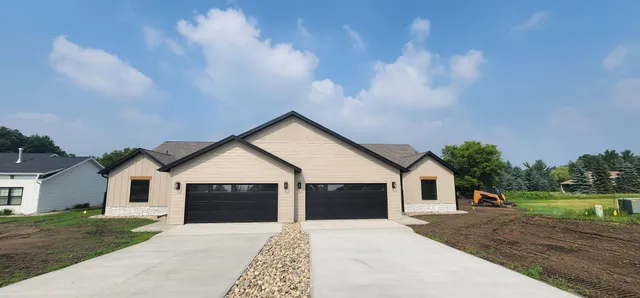 $439,900 | 117 Altavista Drive, Detroit Lakes, MN 56501