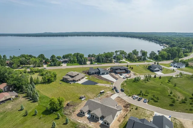$439,900 | 117 Altavista Drive, Detroit Lakes, MN 56501