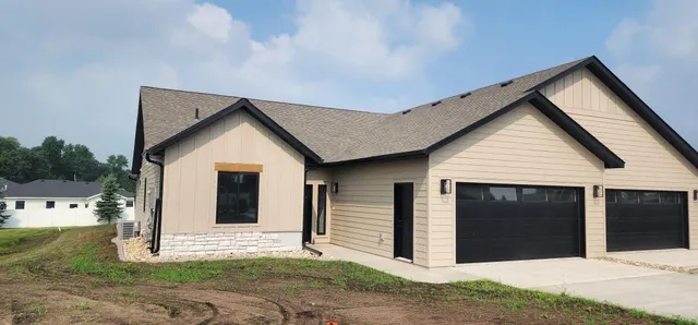 $439,900 | 117 Altavista Drive, Detroit Lakes, MN 56501