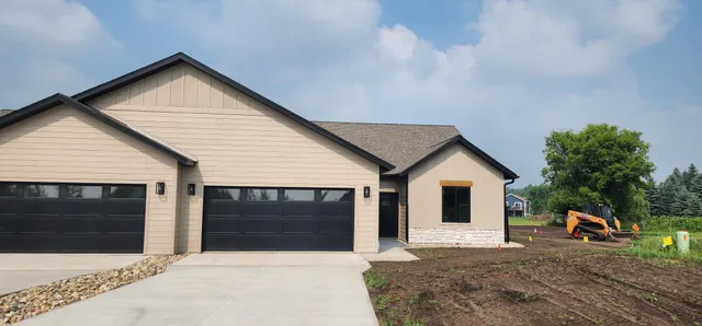 $439,900 | 117 Altavista Drive, Detroit Lakes, MN 56501