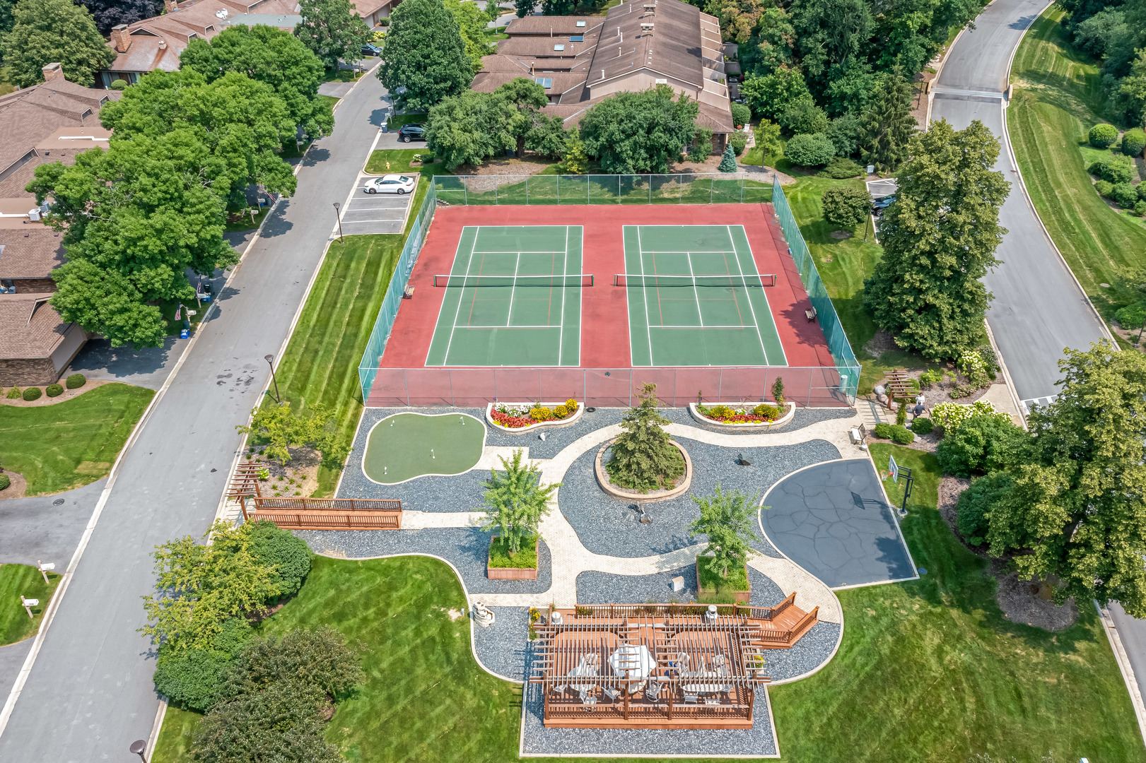 1208 Indian Trail Road, Unit 3E Hinsdale, IL 60521 - Photo 21 of 24 an aerial view of a house