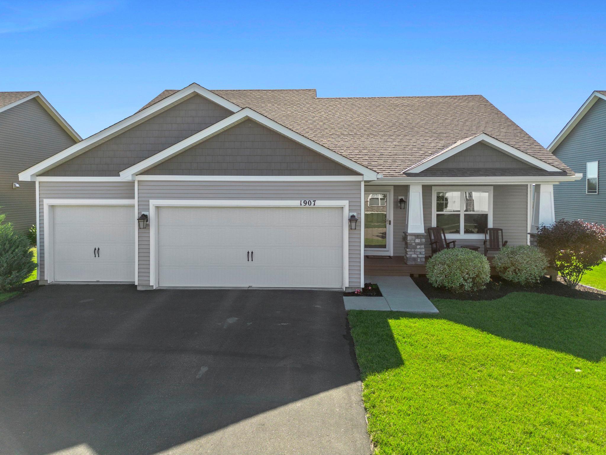 1907 Meridian Curve Carver, MN 55315 - Photo 10 of 81