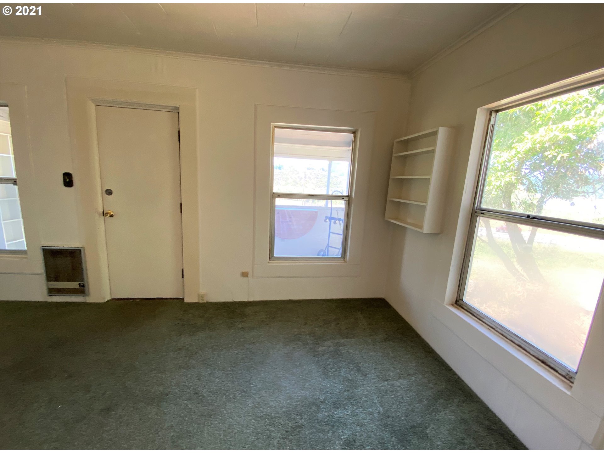 170 Elm Avenue Reedsport, OR 97467 - Photo 10 of 23