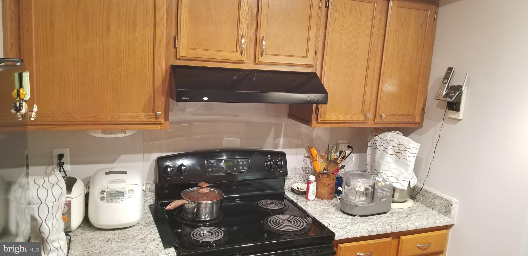 3536 Powder Mill Road, Unit 36 Beltsville, MD 20705 - Photo 10 of 16 Kitchen