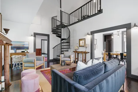 $649,900 | 1204 East 13th Street, Georgetown, TX 78626