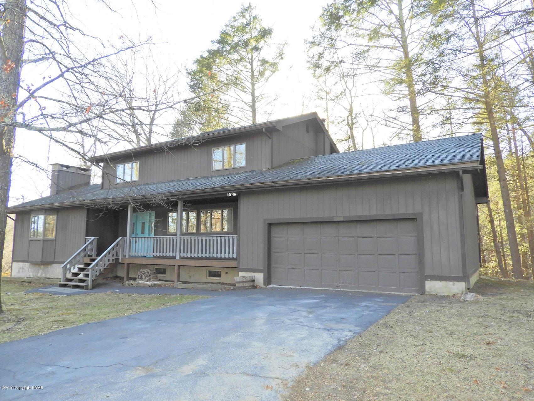 1149 Valleyview Circle Bushkill, PA 18324 - Photo 7 of 34 2 Exterior (6)