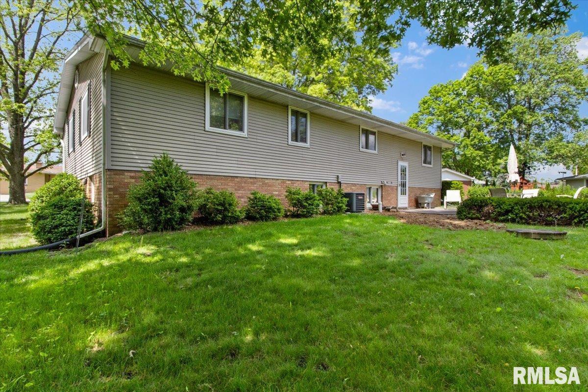 1518 Division Street Metamora, IL 61548 - Photo 4 of 12