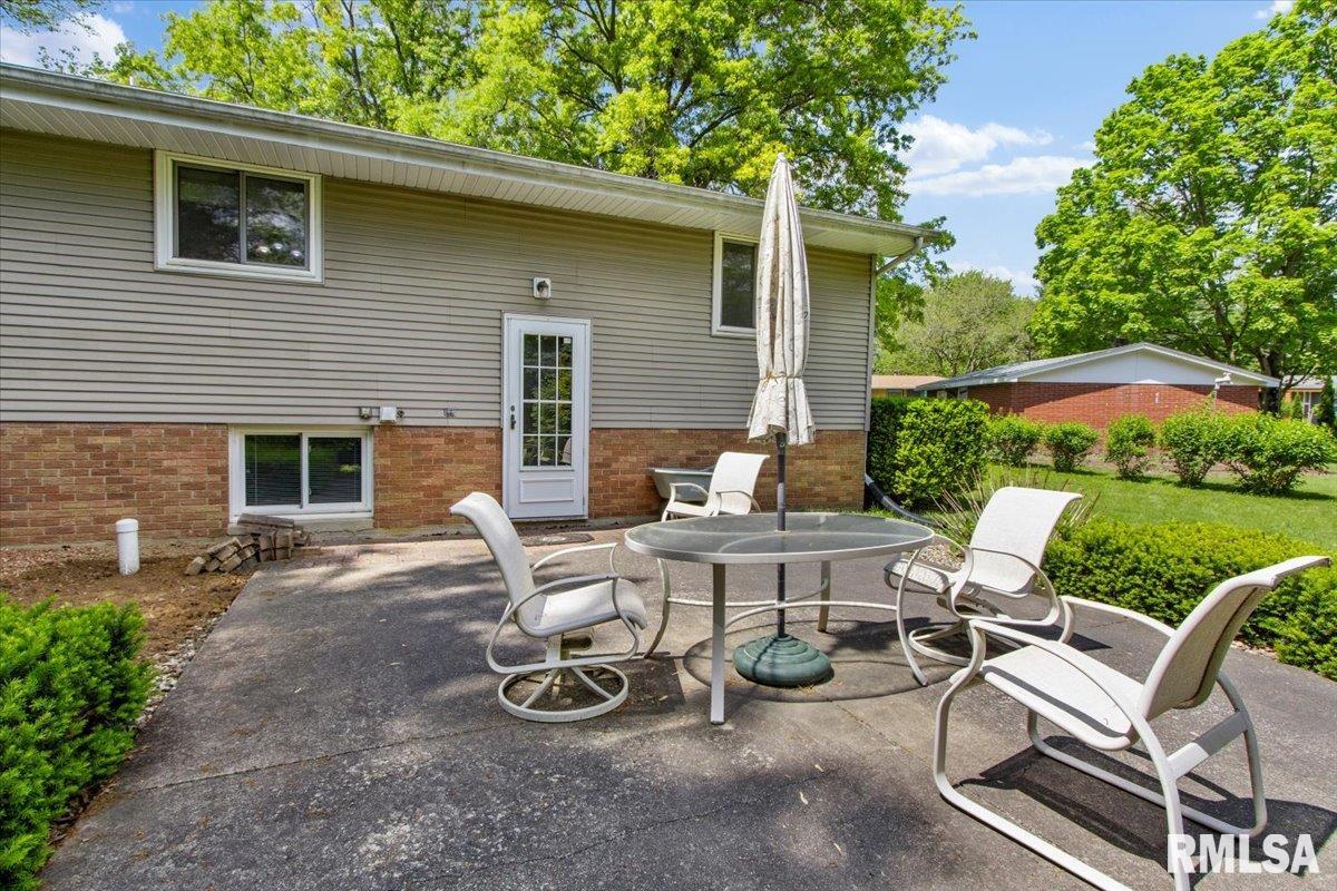 1518 Division Street Metamora, IL 61548 - Photo 9 of 12