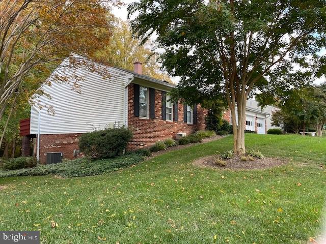 2400 Falling Creek Road Silver Spring, MD 20904 - Photo 4 of 27 Side of house