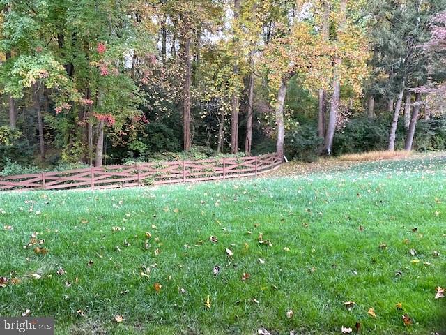 2400 Falling Creek Road Silver Spring, MD 20904 - Photo 5 of 27 Backyard