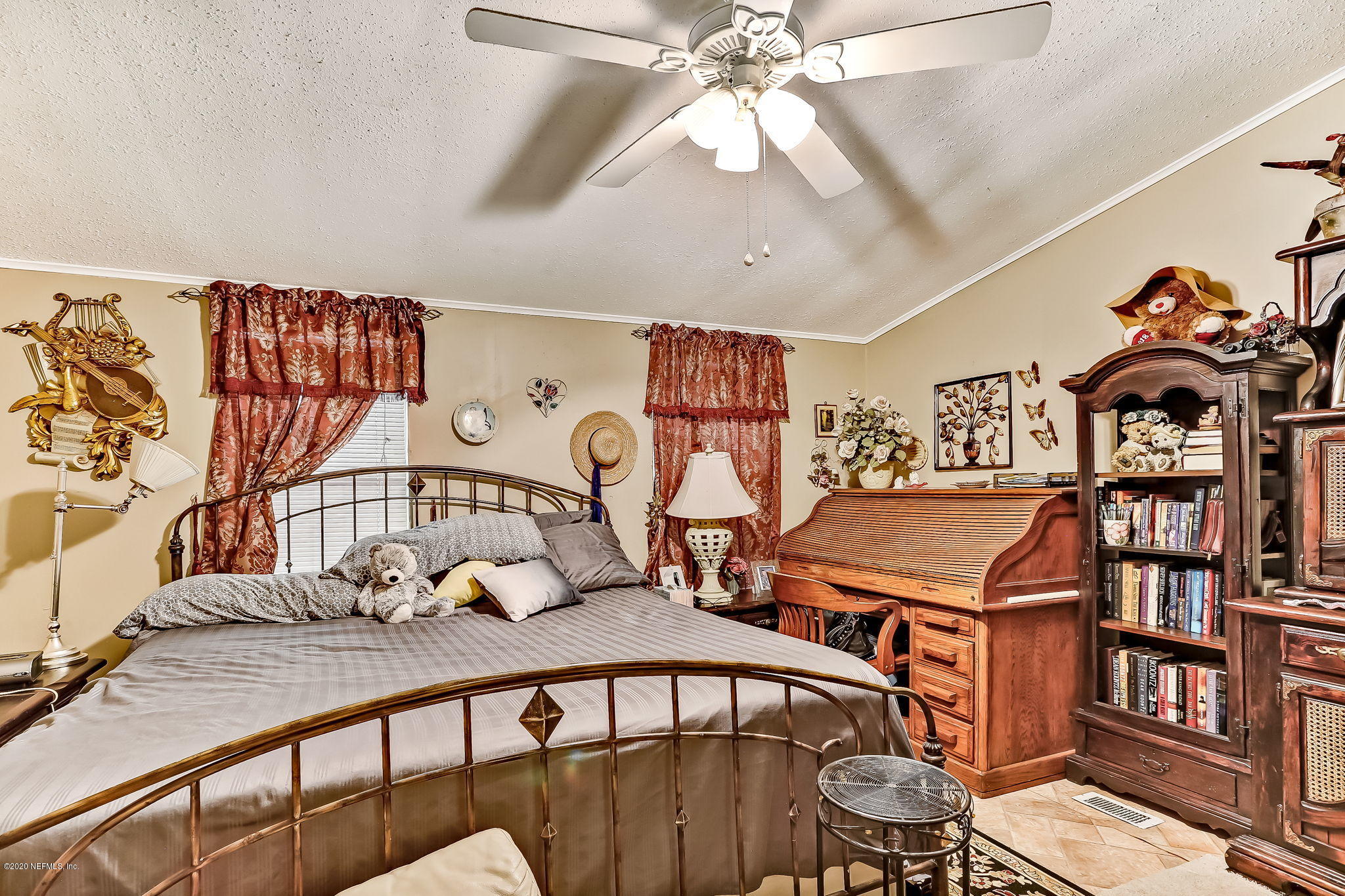 85161 Joann Road Yulee, FL 32097 - Photo 31 of 46 85161+Joann+Rd+Yulee-22-web-Master+Bedro