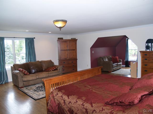 1009 Place Road Bethlehem, PA 18017 - Photo 18 of 32 Gallery Image 18