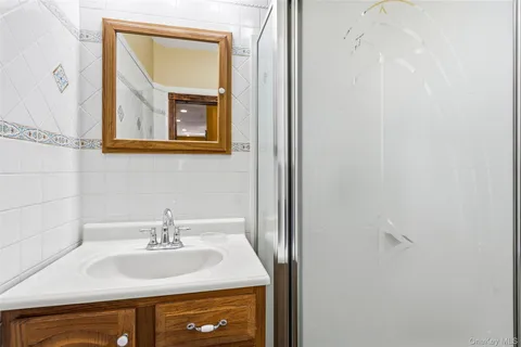 $899,990 | 2185 Sycamore Avenue, Ronkonkoma, NY 11779
