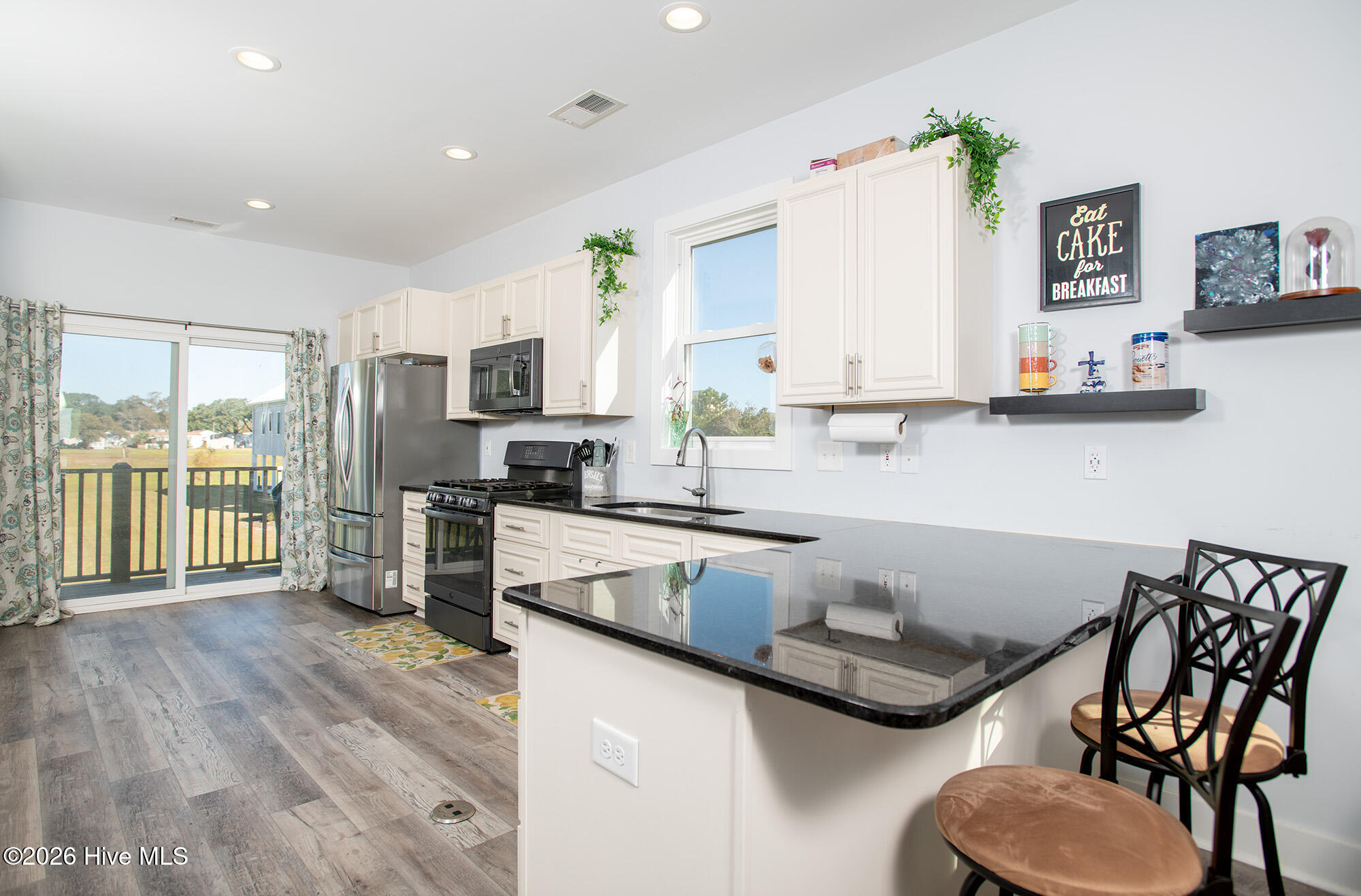 278 Live Oak Road Newport, NC 28570 - Photo 14 of 30 278 LIVE OAK (11)