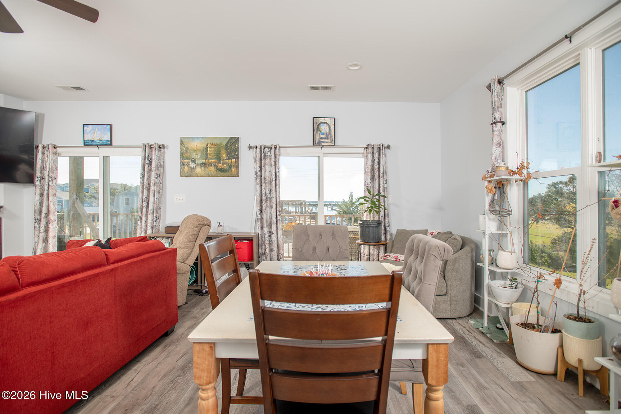 278 Live Oak Road Newport, NC 28570 - Photo 6 of 30 278 LIVE OAK (8)