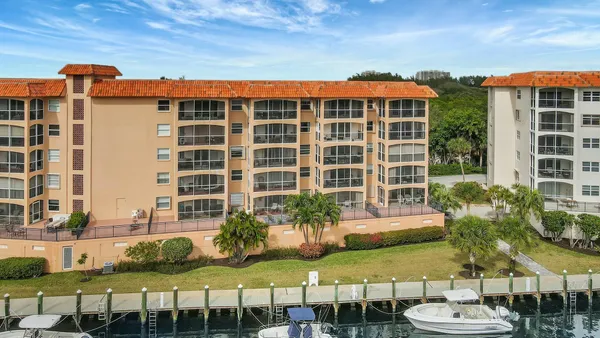 $3,100 | 2871 North Ocean Boulevard, Unit V441, Boca Raton, FL 33431