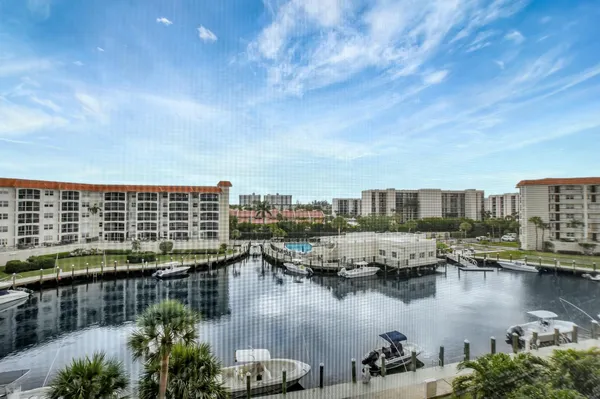 $3,100 | 2871 North Ocean Boulevard, Unit V441, Boca Raton, FL 33431