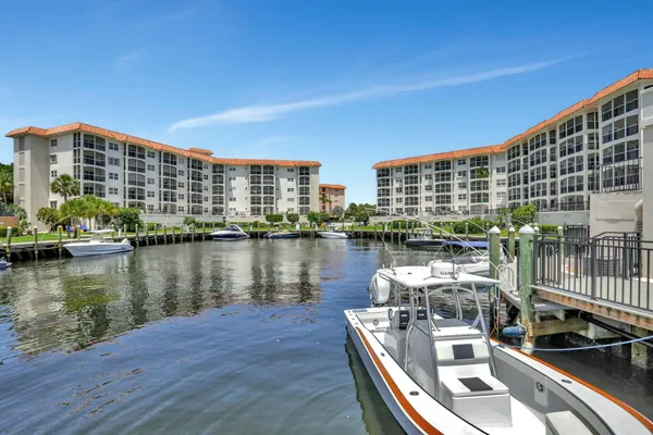 $3,100 | 2871 North Ocean Boulevard, Unit V441, Boca Raton, FL 33431