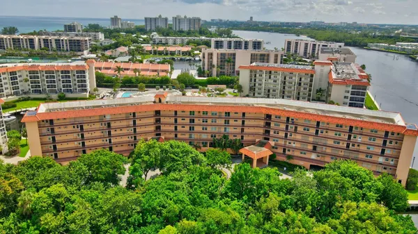 $3,100 | 2871 North Ocean Boulevard, Unit V441, Boca Raton, FL 33431