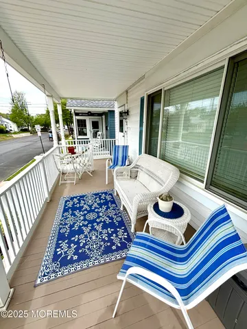 a sign that is sitting in the grass