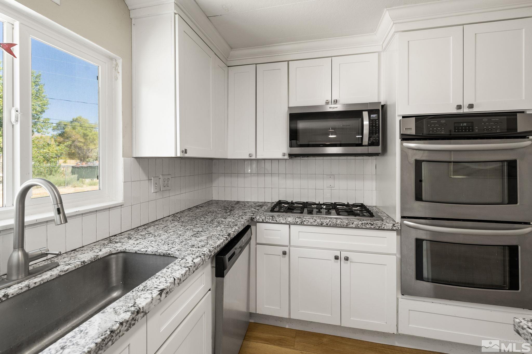 3745 Meadowlark Drive Reno, NV 89508 - Photo 6 of 33 Photo 6