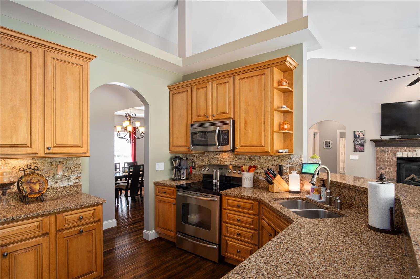 1479 Heritage Valley Drive High Ridge, MO 63049 - Photo 10 of 53