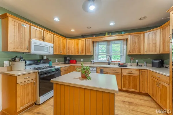 $340,000 | 1804 Winn Street, Piedmont, MO 63957