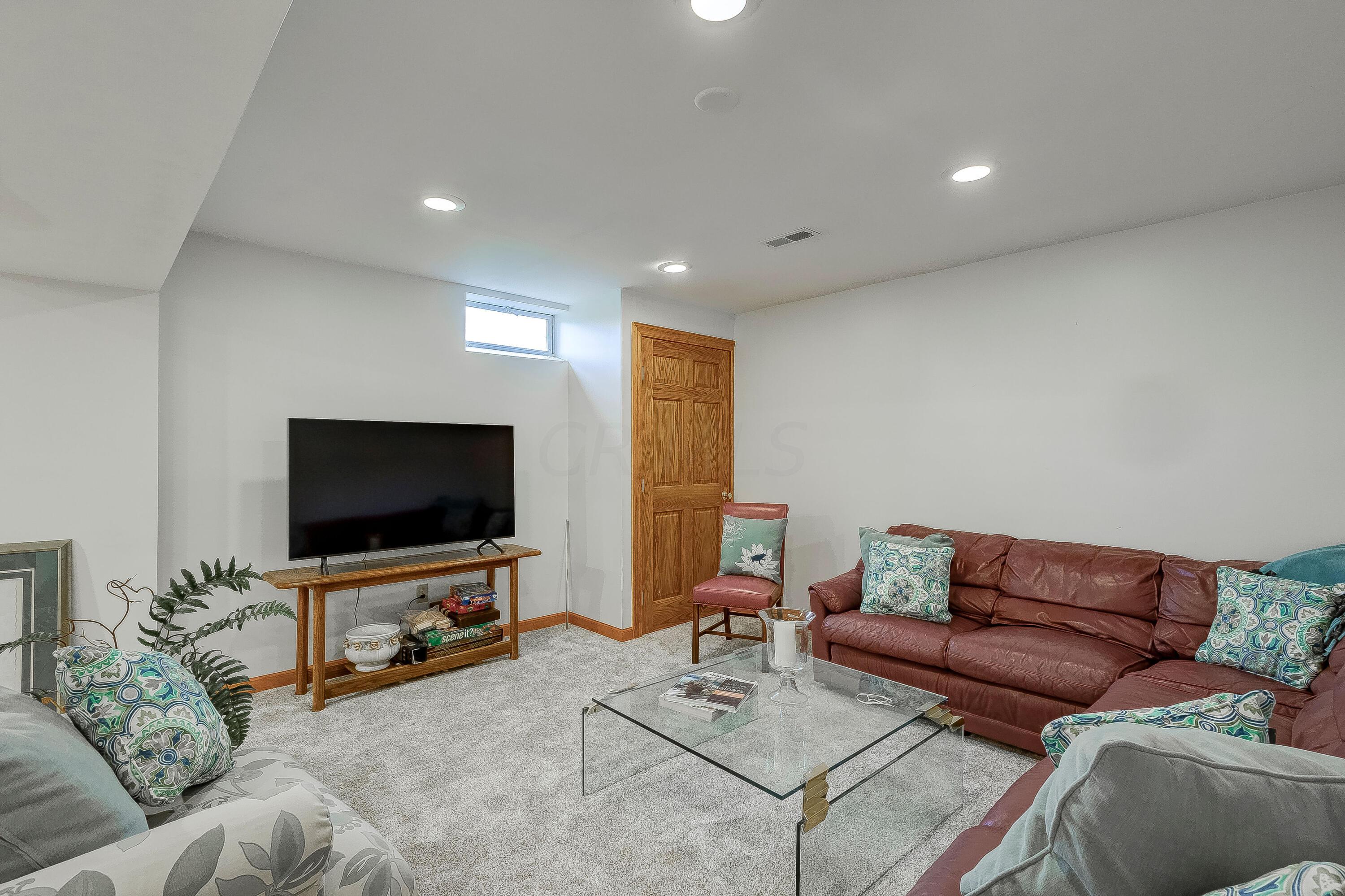 17511 Gambier Road Mount Vernon, OH 43050 - Photo 35 of 55 1-34