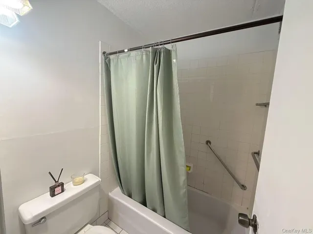 $389,998 | 100 High Point Drive, Unit 501, Hartsdale, NY 10530