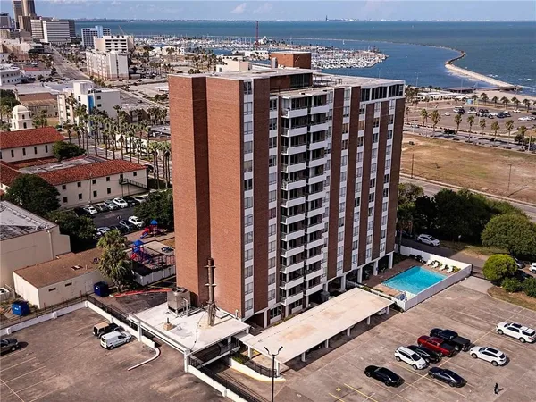 $110,000 | 715 South S Street South, Unit BROADWAY 305, Corpus Christi, TX 78401