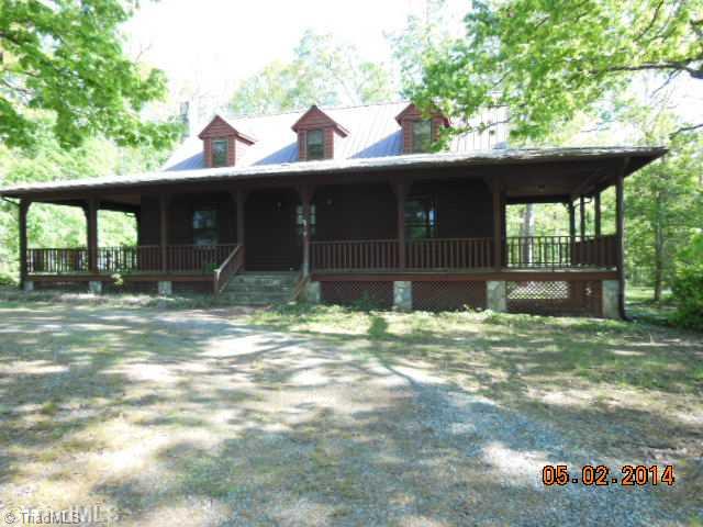 864 Pilot School Road Thomasville, NC 27360 - Photo 1 of 15 Exterior Front.