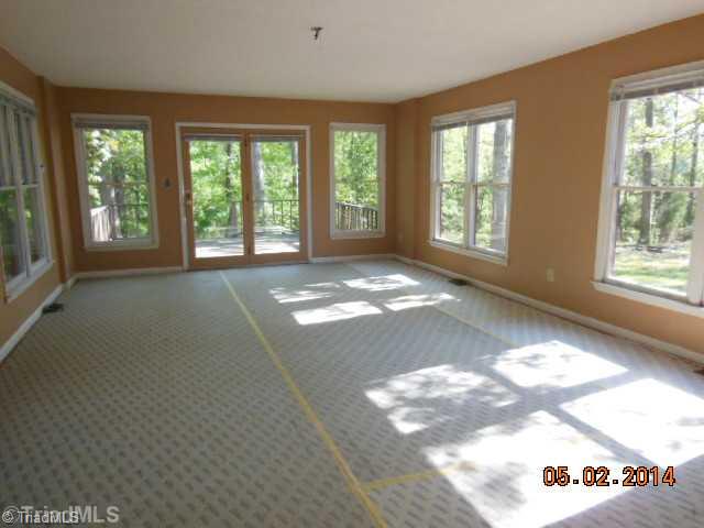 864 Pilot School Road Thomasville, NC 27360 - Photo 8 of 15 Sunroom.