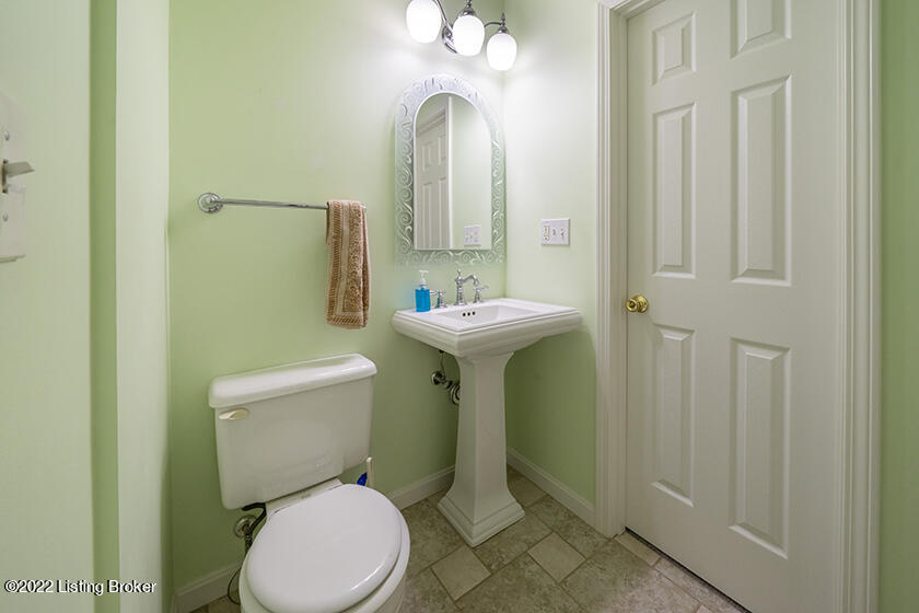 3016 Lexham Road Louisville, KY 40220 - Photo 30 of 44 1st floor full bath