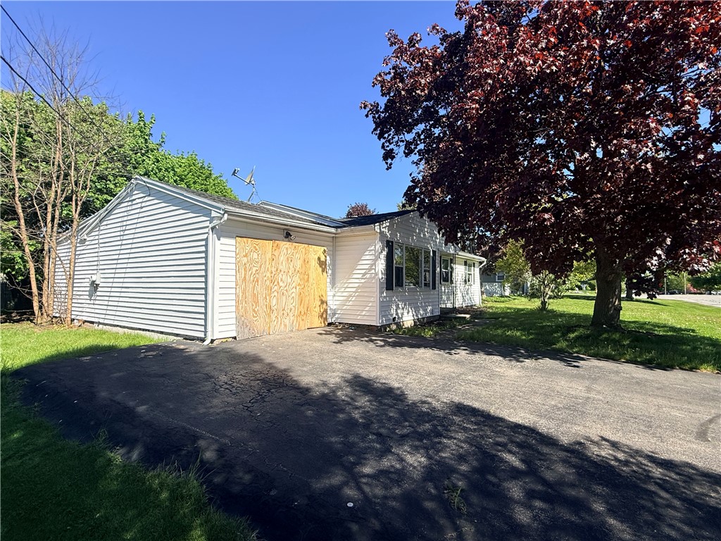 12 Gannett Road Farmington, NY 14425 - Photo 11 of 27