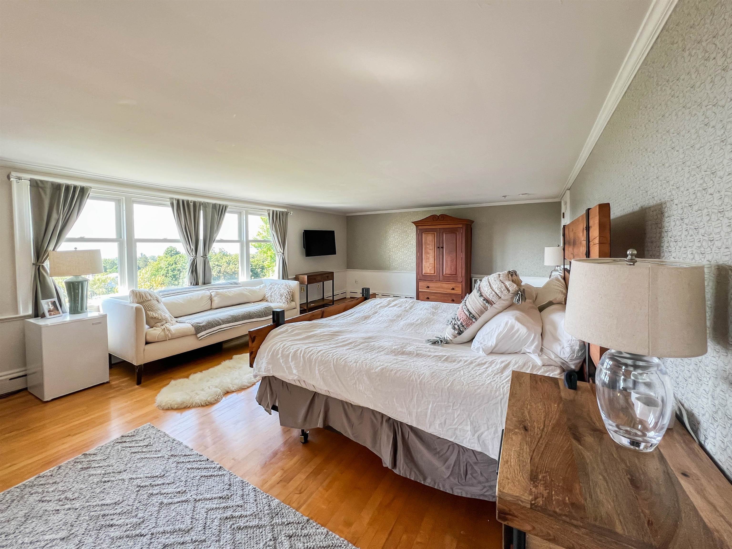 151 Crescent Road Burlington, VT 05401 - Photo 16 of 34