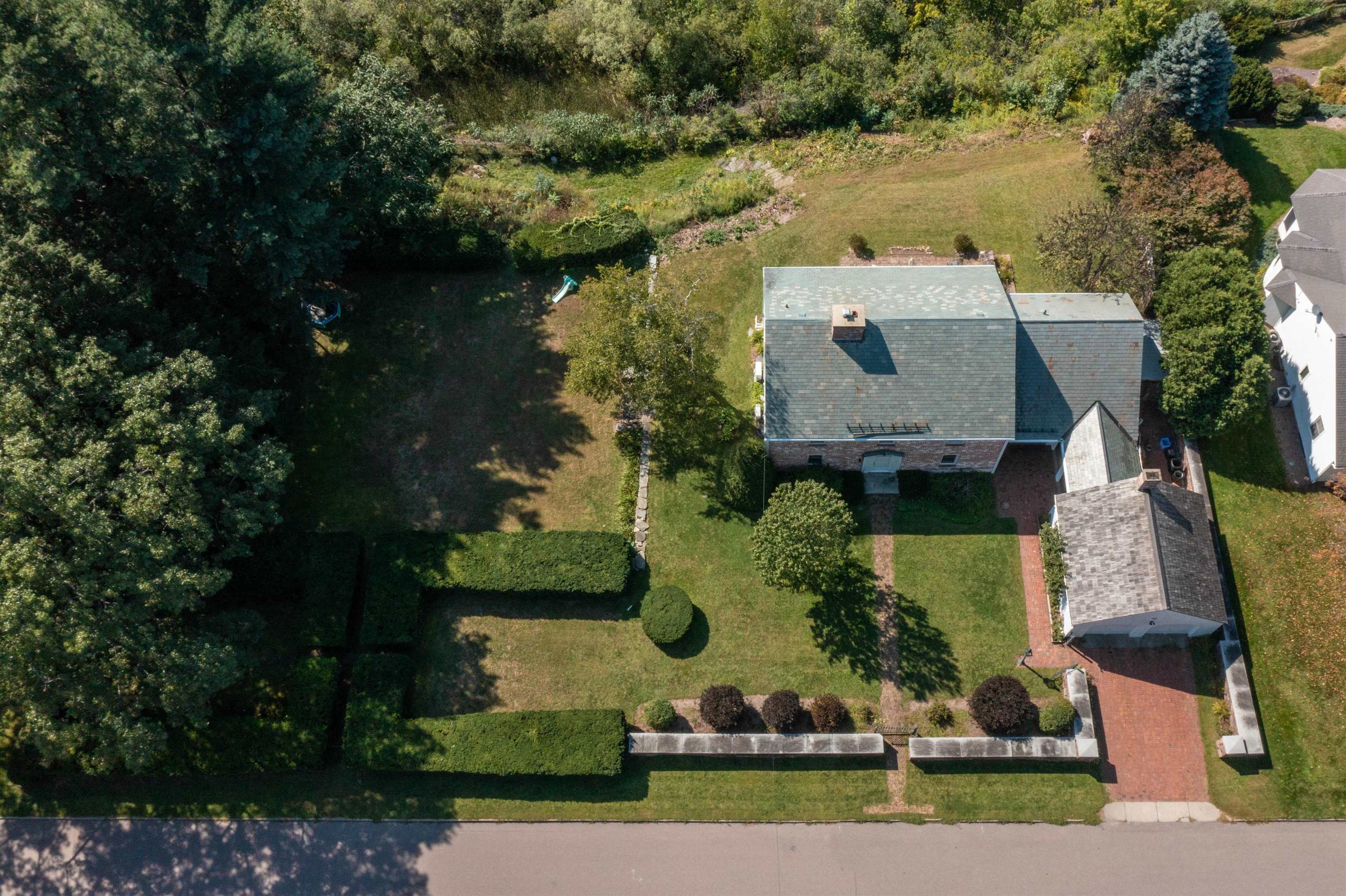 151 Crescent Road Burlington, VT 05401 - Photo 33 of 34