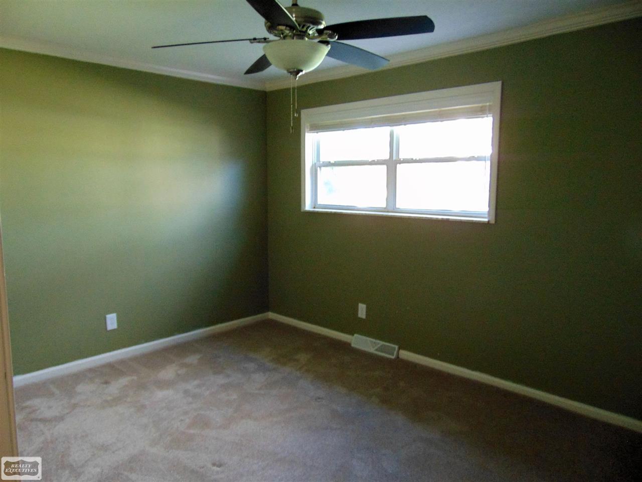 4802 Kidder Road Almont, MI 48003 - Photo 32 of 33 31347474-32.JPG