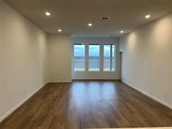 $369,990 | 2611 Pine Bluff Drive, Rosenberg, TX 77469