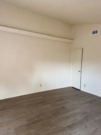 $795 | 3001 B Parker Lane, Austin, TX 78741